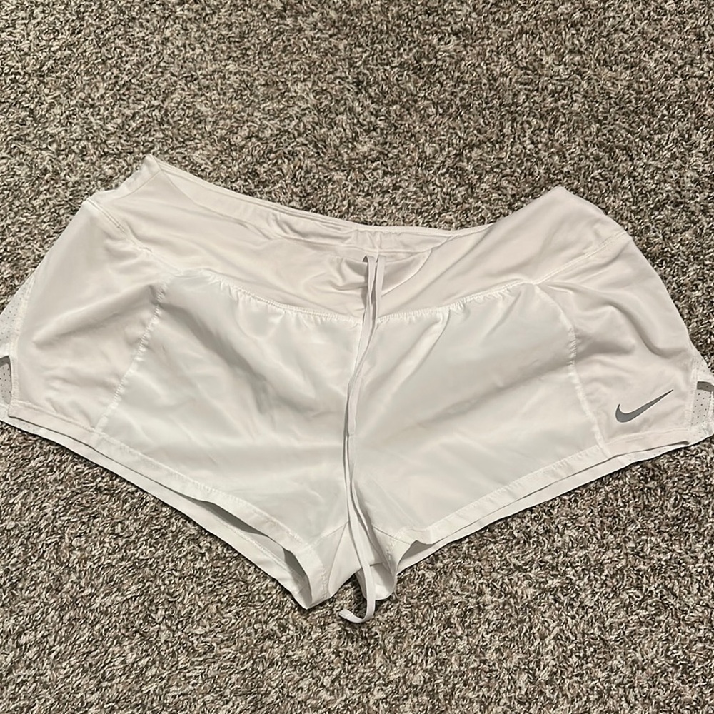 Nike White Athletic Shorts Lightweight Performance